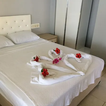 Pine Boutique 2* Turunç